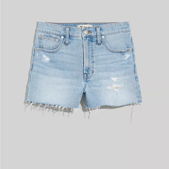 NWT Size 31  Madewell  The Perfect Jean Short in Fiore Wash: Destroyed Edition - Picture 1 of 8